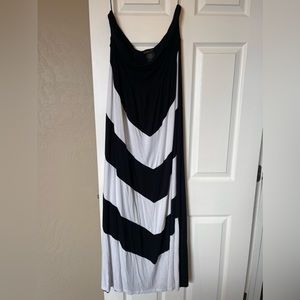 Black and White Strapless Full Length Dress